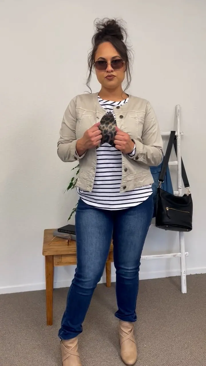COLLARLESS DENIM JACKET NATURAL