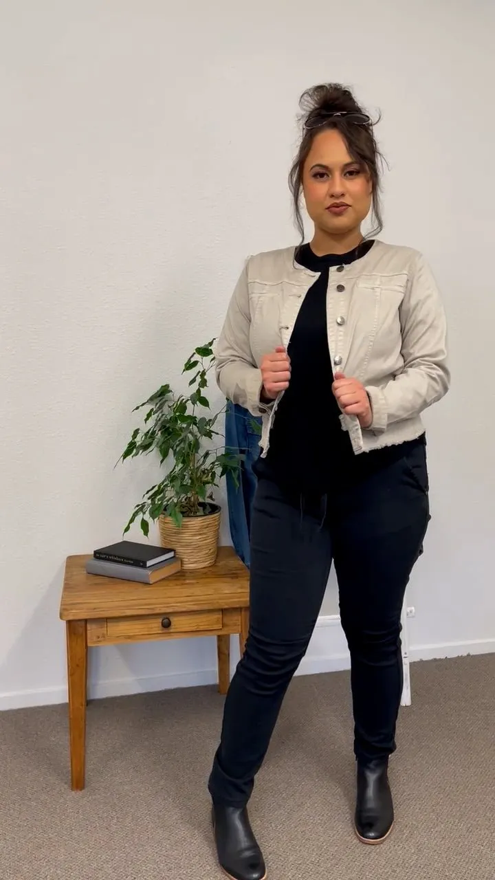 COLLARLESS DENIM JACKET NATURAL