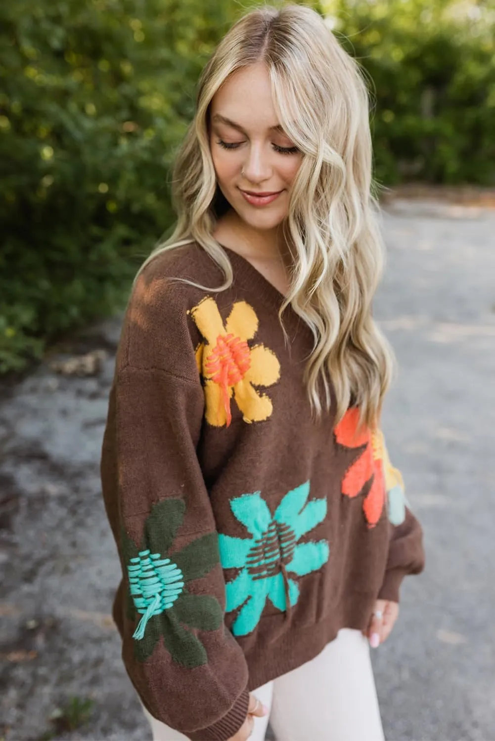 EARKOHA Womens Winter Sweater Top 2024 Long Sleeve Fall Casual V Neck Coffee Big Flower Pattern V Neck Drop Shoulder Sweater
