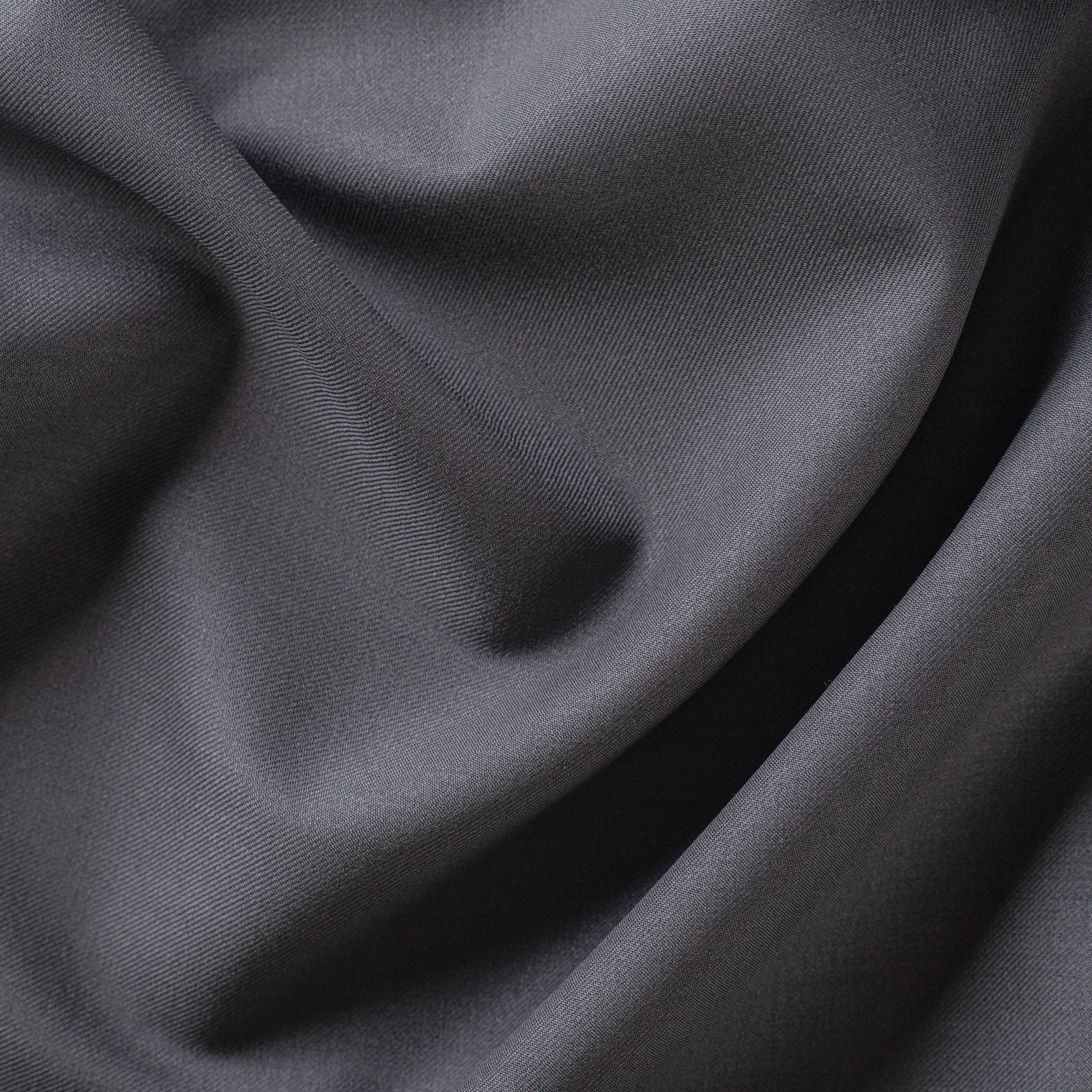 Italian Suiting Plain Grey S110