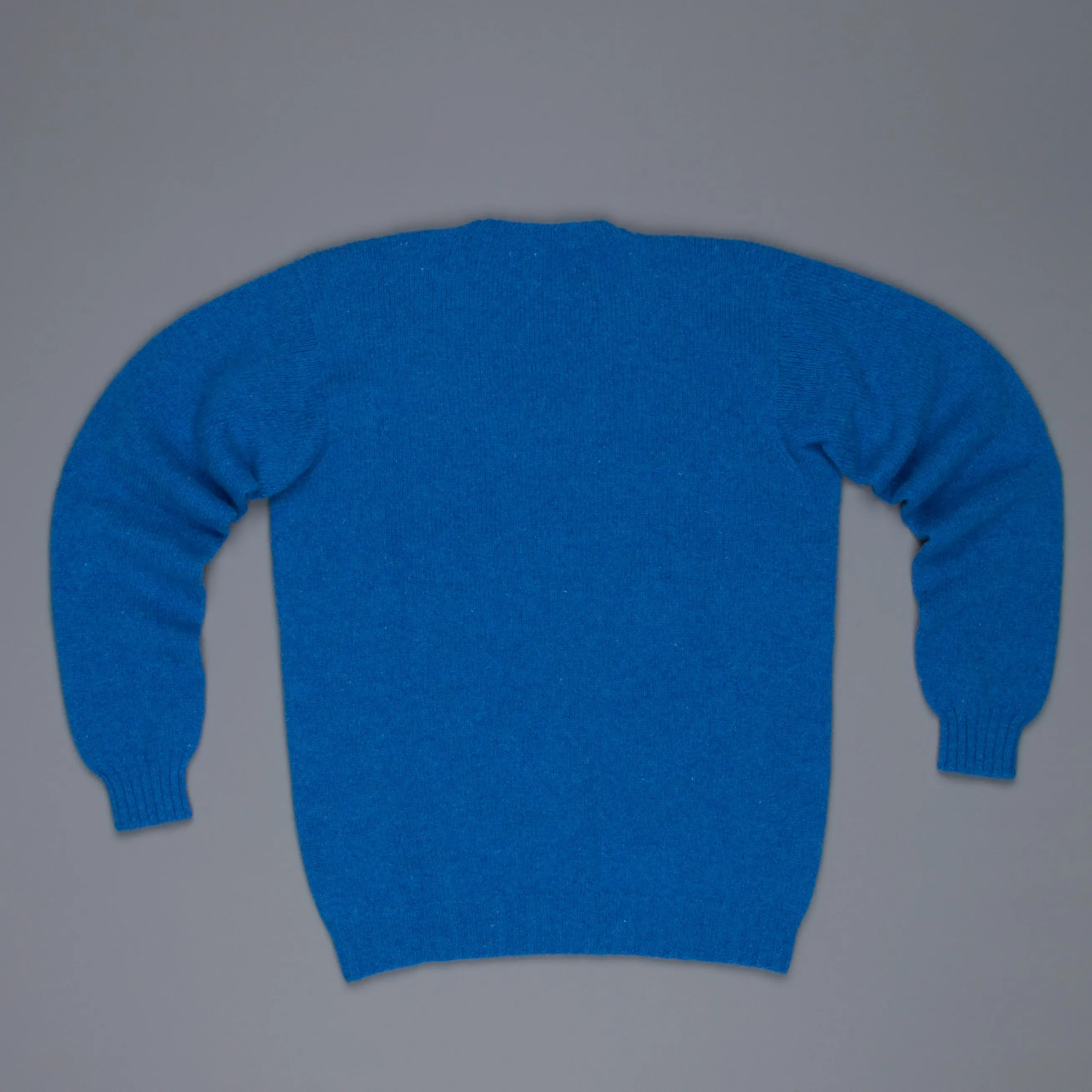 Laurence J. Smith  Super soft Seamless Crew Neck Pullover New Bright Blue