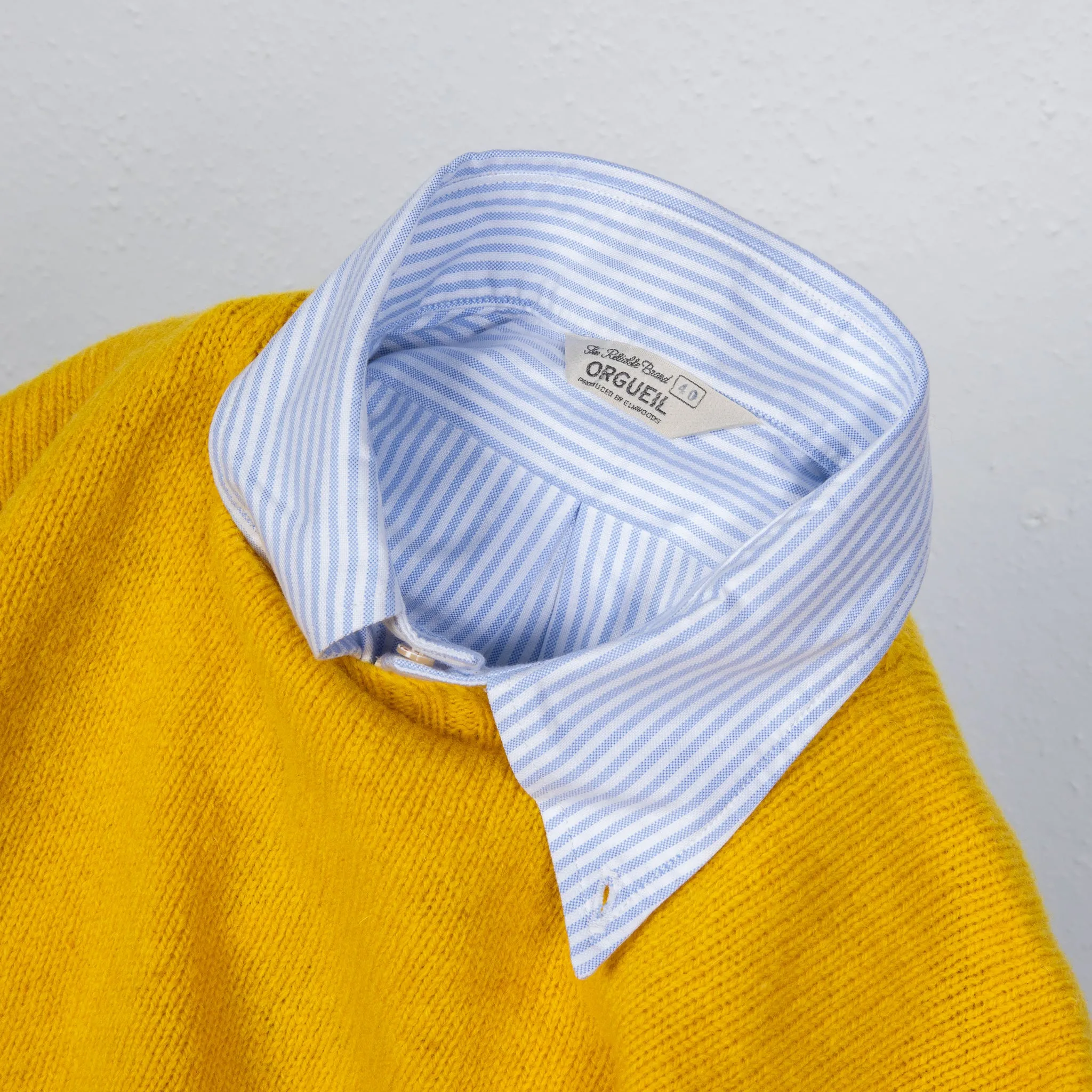 Laurence J. Smith Super Soft Seamless Crewneck Gorseflower