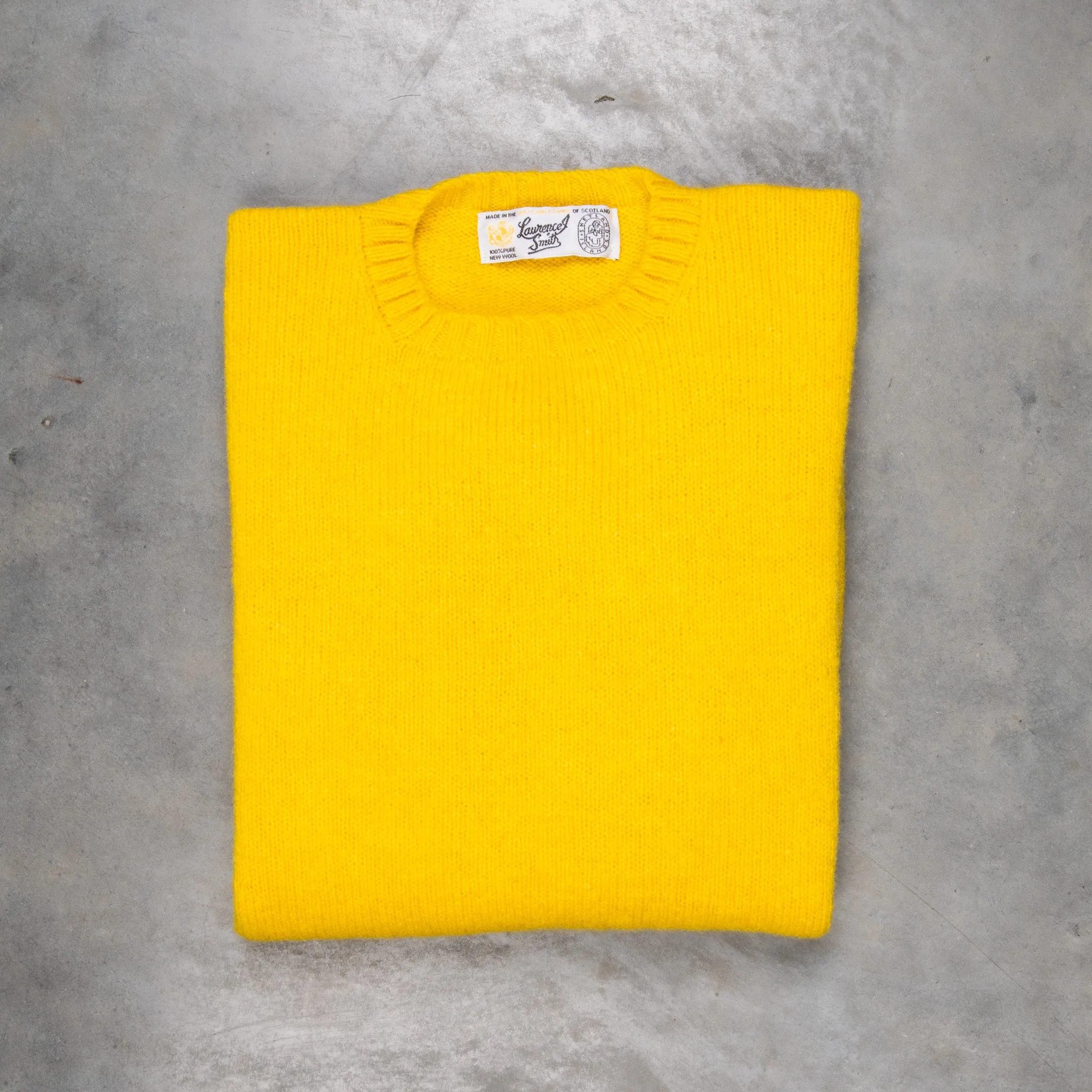 Laurence J. Smith Super Soft Seamless Crewneck Gorseflower