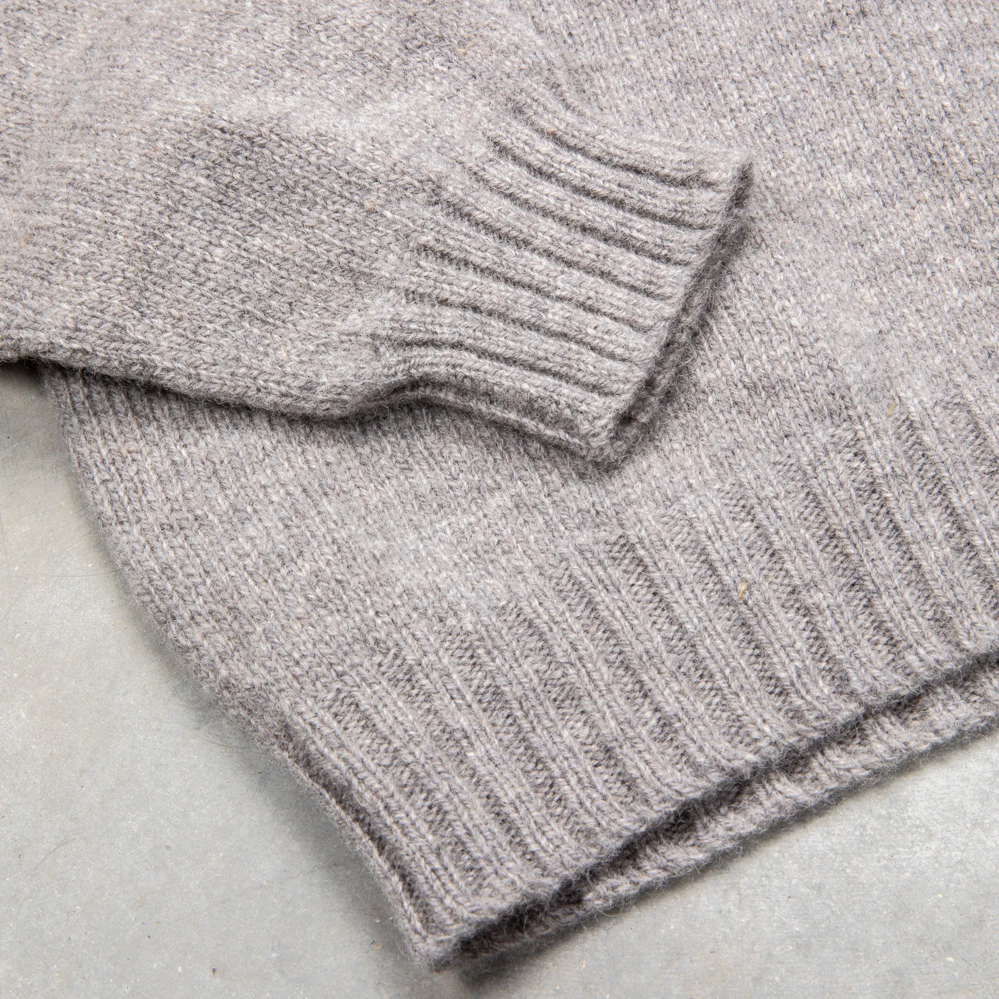 Laurence J. Smith Super Soft Seamless Crewneck Pullover Chrome