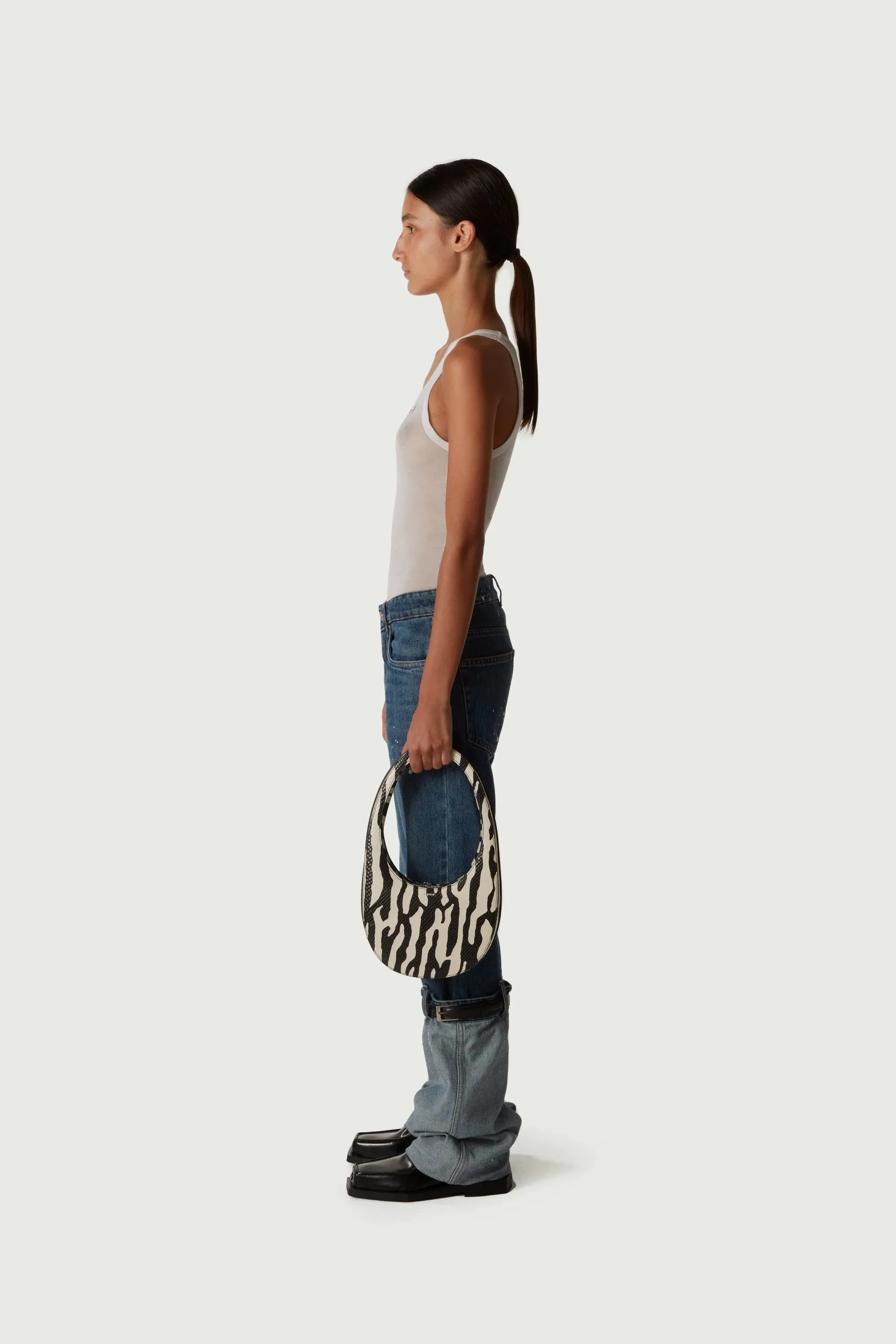 LIGHTWEIGHT LOGO TANK TOP