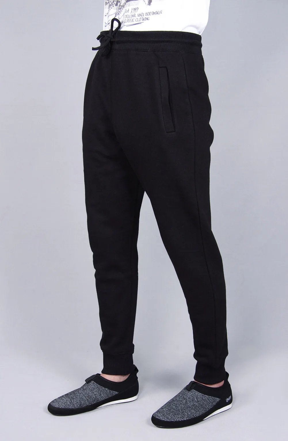 Men's "JOHNNIE" Closed Bottom Lightweight Trousers