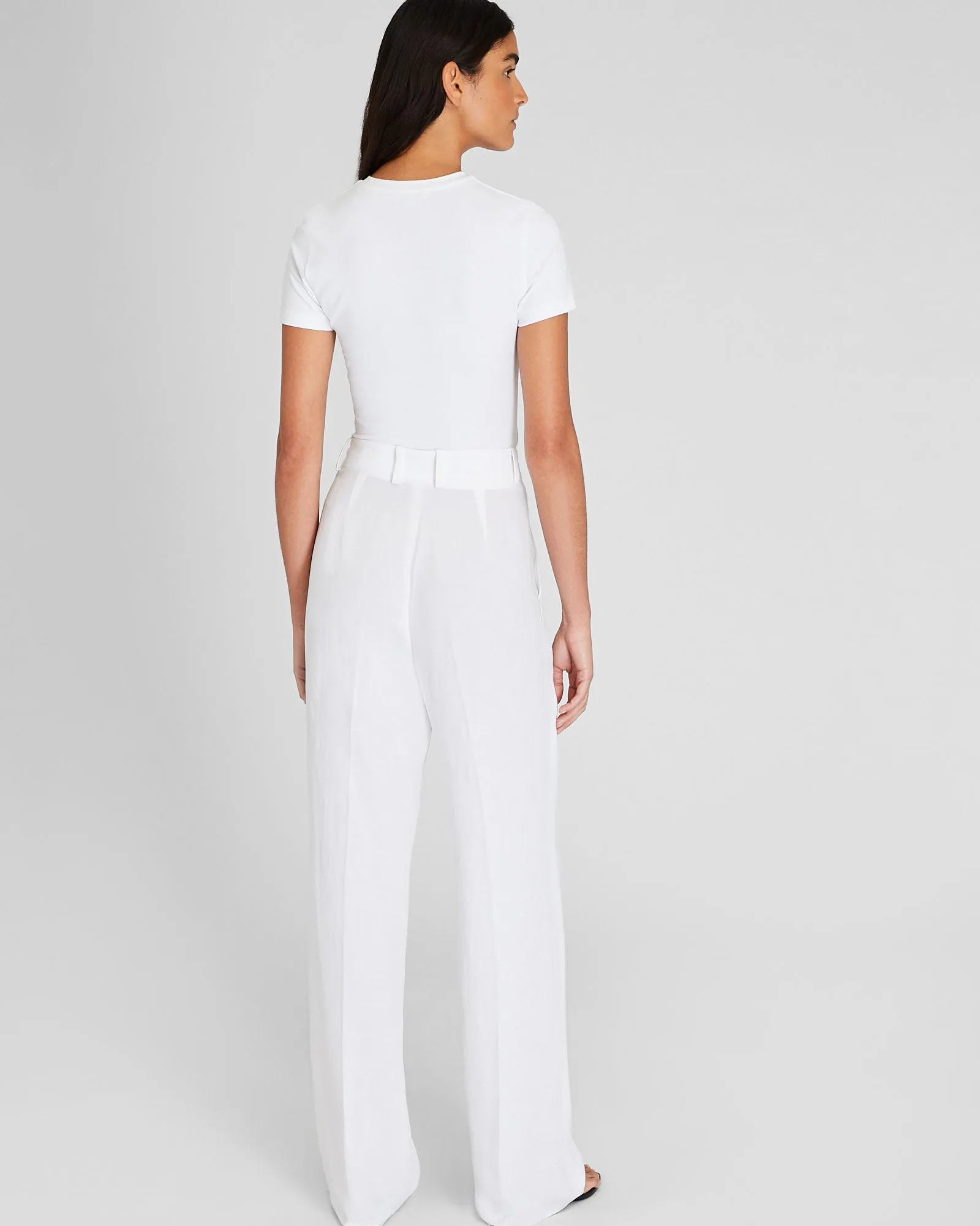Pleated Lightweight Trouser