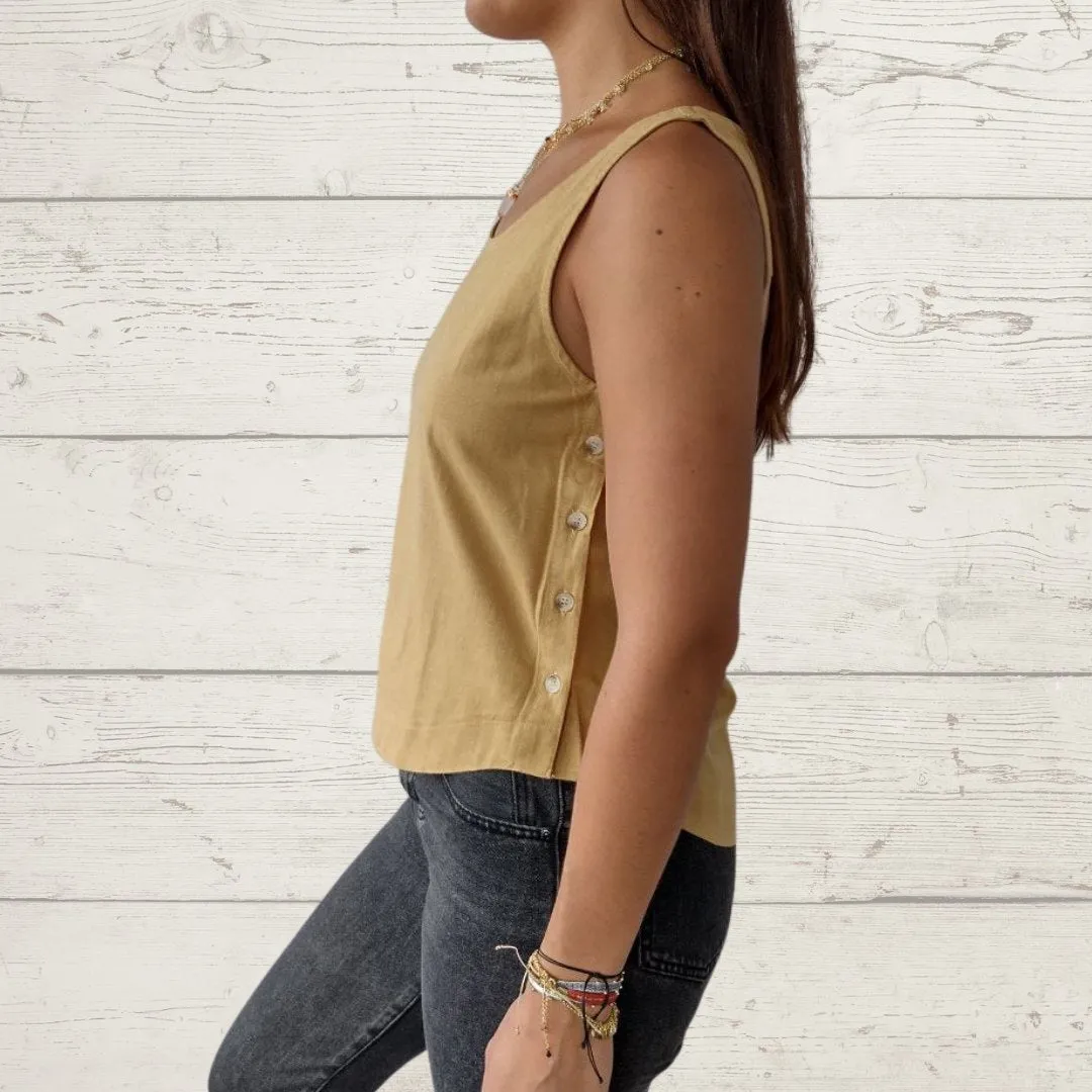 Sleeveless Blouse with Buttons on The Sides