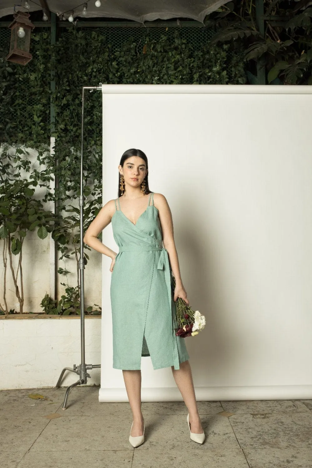 STRAPPY WRAP-AROUND MIDI